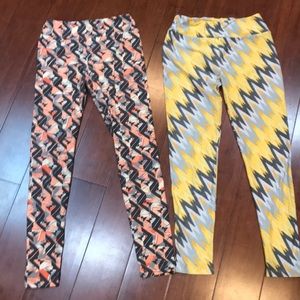 2 pairs of Lu La Roe one size leggings